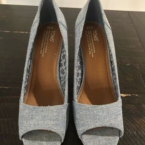 TOMS Women's Denim Blue Wedges